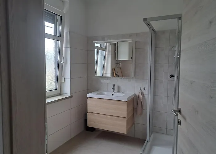 By Interhome Apartamento Graz